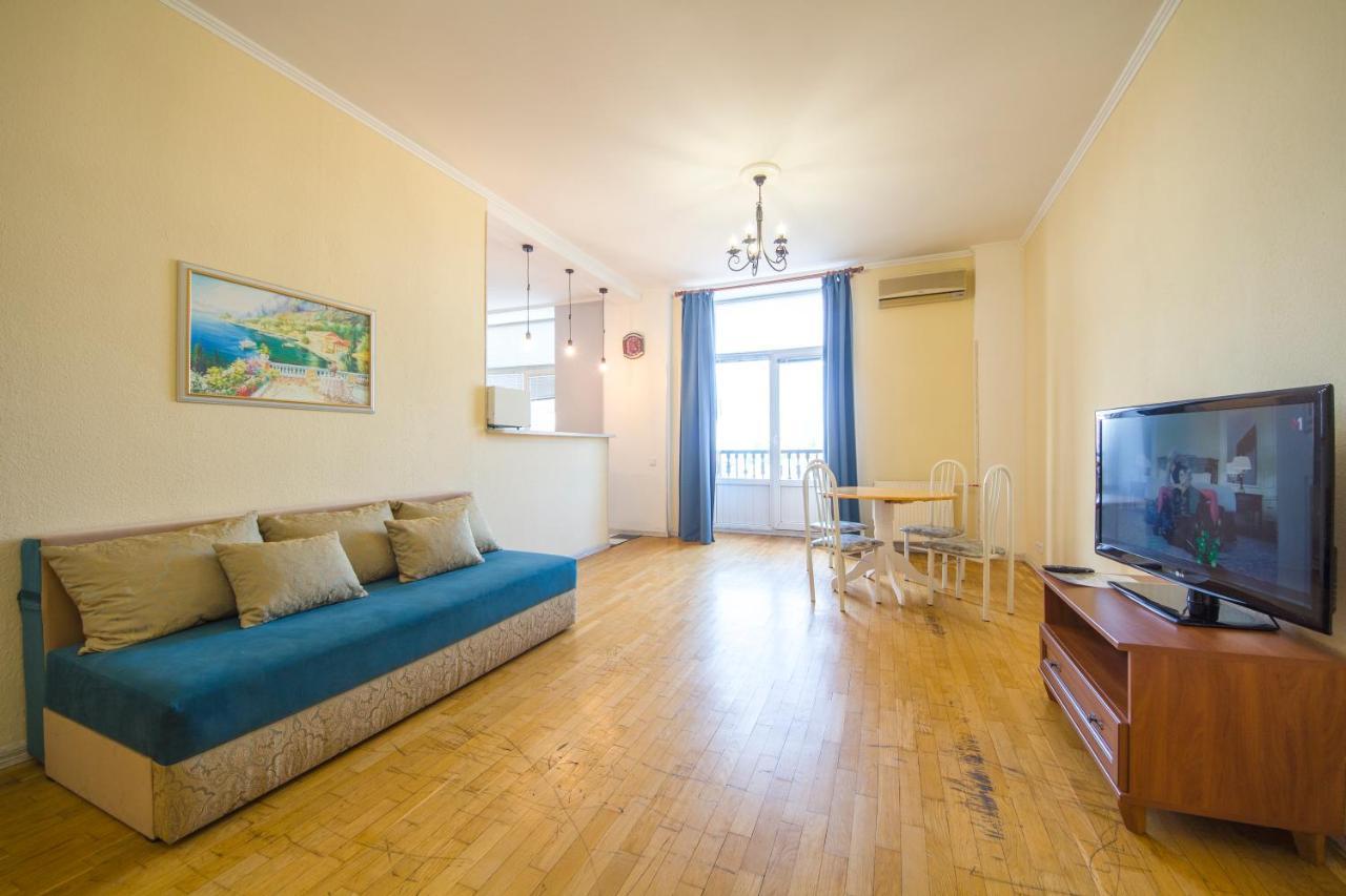 Central Apartments On Khreschatyk كييف المظهر الخارجي الصورة