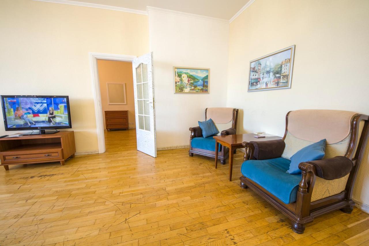 Central Apartments On Khreschatyk كييف المظهر الخارجي الصورة